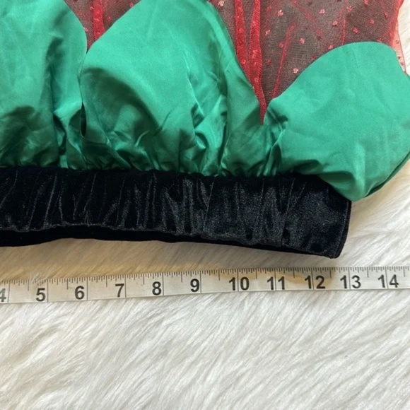 Love on A Hanger Elf Skirt Size Small - Picture 5 of 6